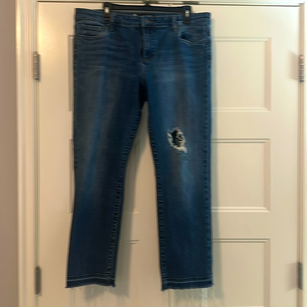 Kut jeans. Sz14 Frayed hem. Straight leg. Distressed